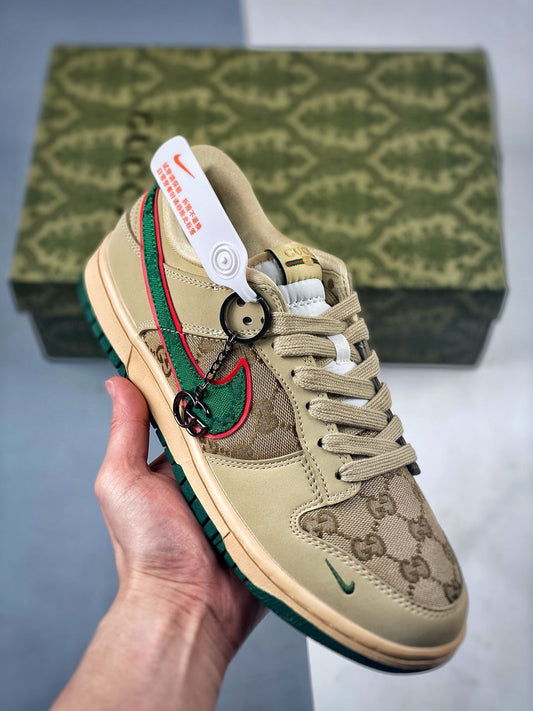 Nike Gucci collab low dunks