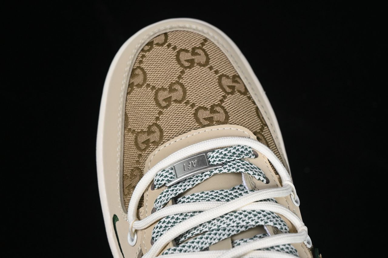 Fashion shoes